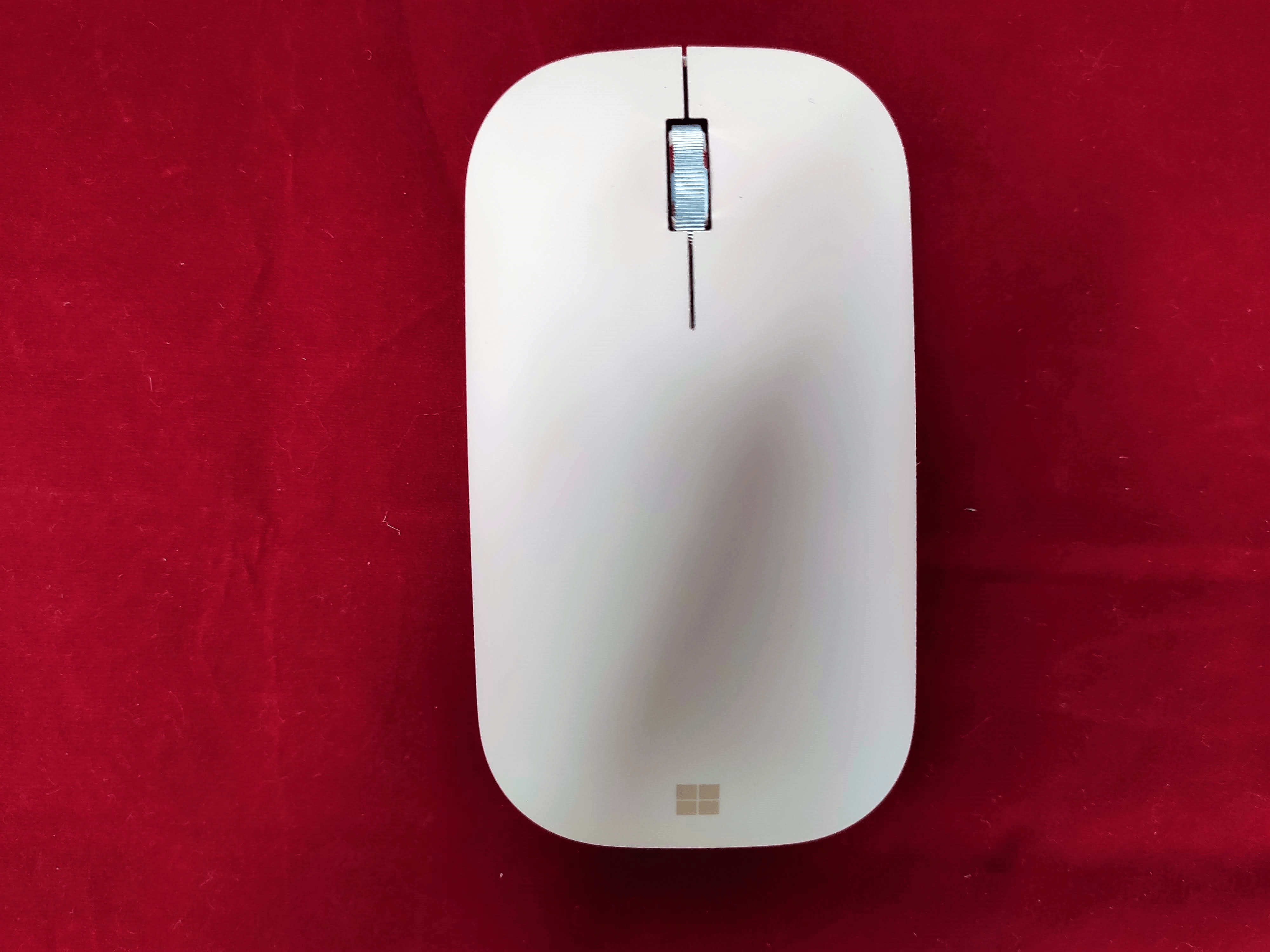 小ぶりで持ち運びに便利な Surface モバイル マウス レビュー Wpteq