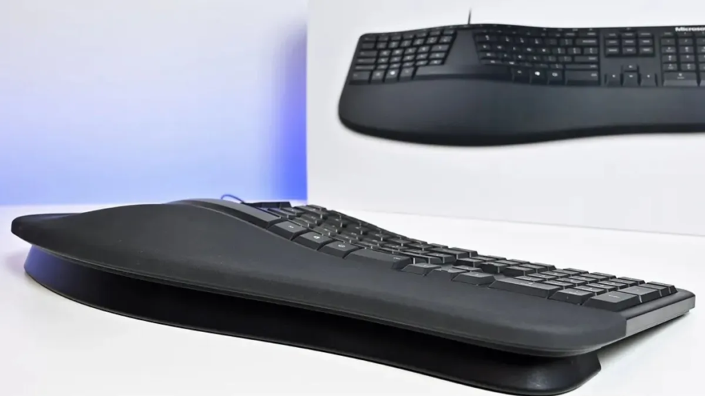 Microsoft Ergonomic Keyboard With Box